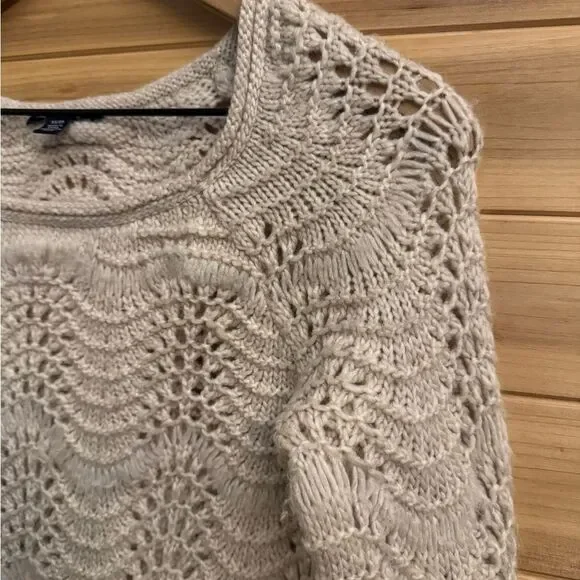 American Eagle Size XSmall Scalloped Wool Blend Knit Sweater - Picture 3 of 11